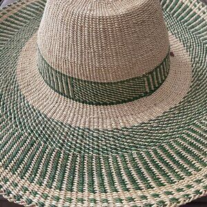 Beautiful High Quality Thick Straw Hat - Brand New | Size Medium